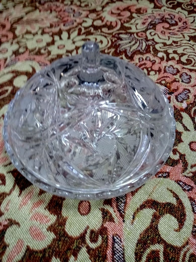 Хрустальна цукерниця