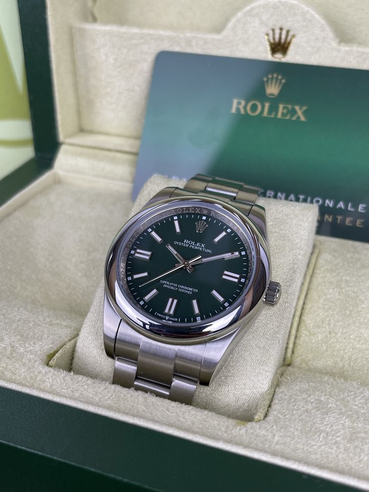 Rolex Oyster Perpetual 41 Green - Automatic