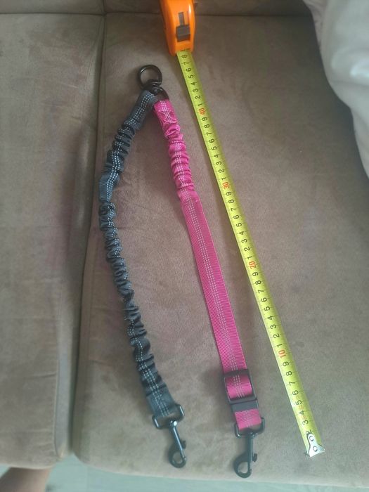 Smycz podwójna rozciągliwa do prowadzenia dwóch psów na jednej smyczy