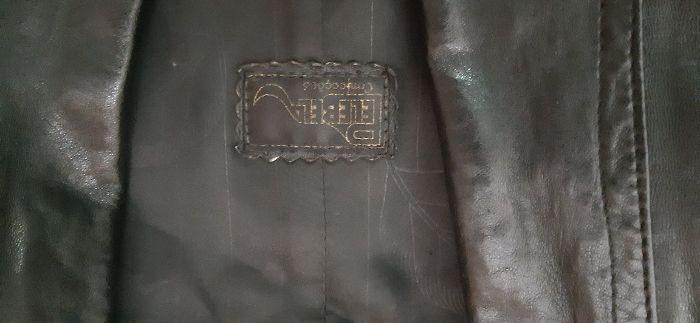 Vendo Casaco em pele genuína, de senhora