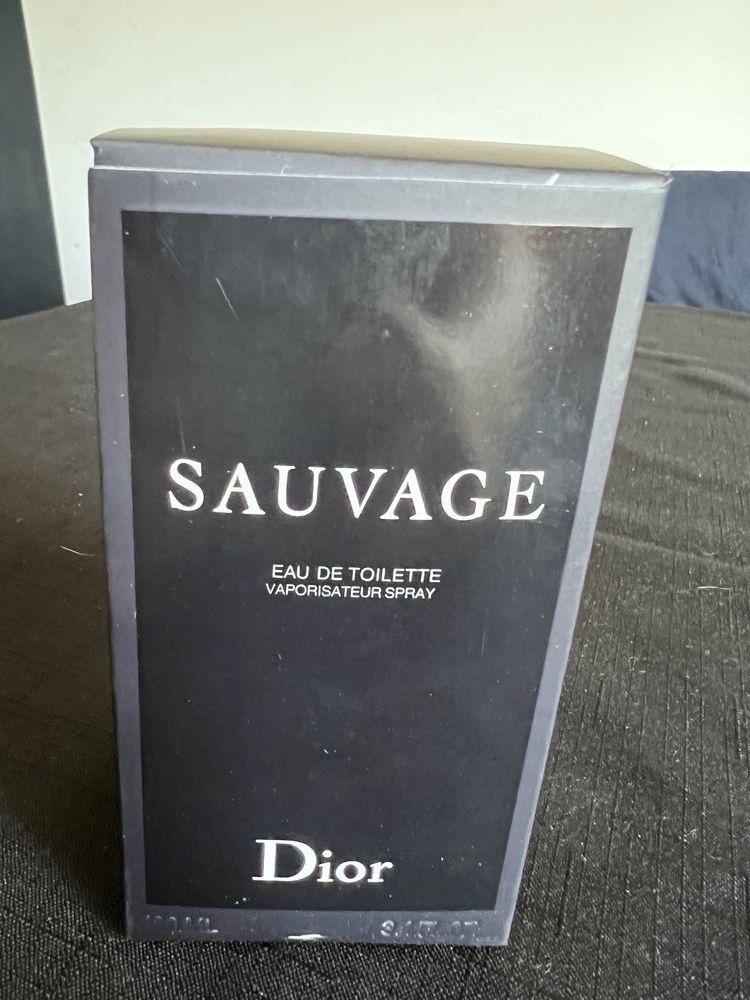 Perfum dior sauvage