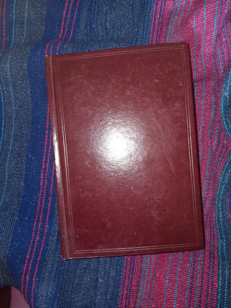 Quatro livros em um #1