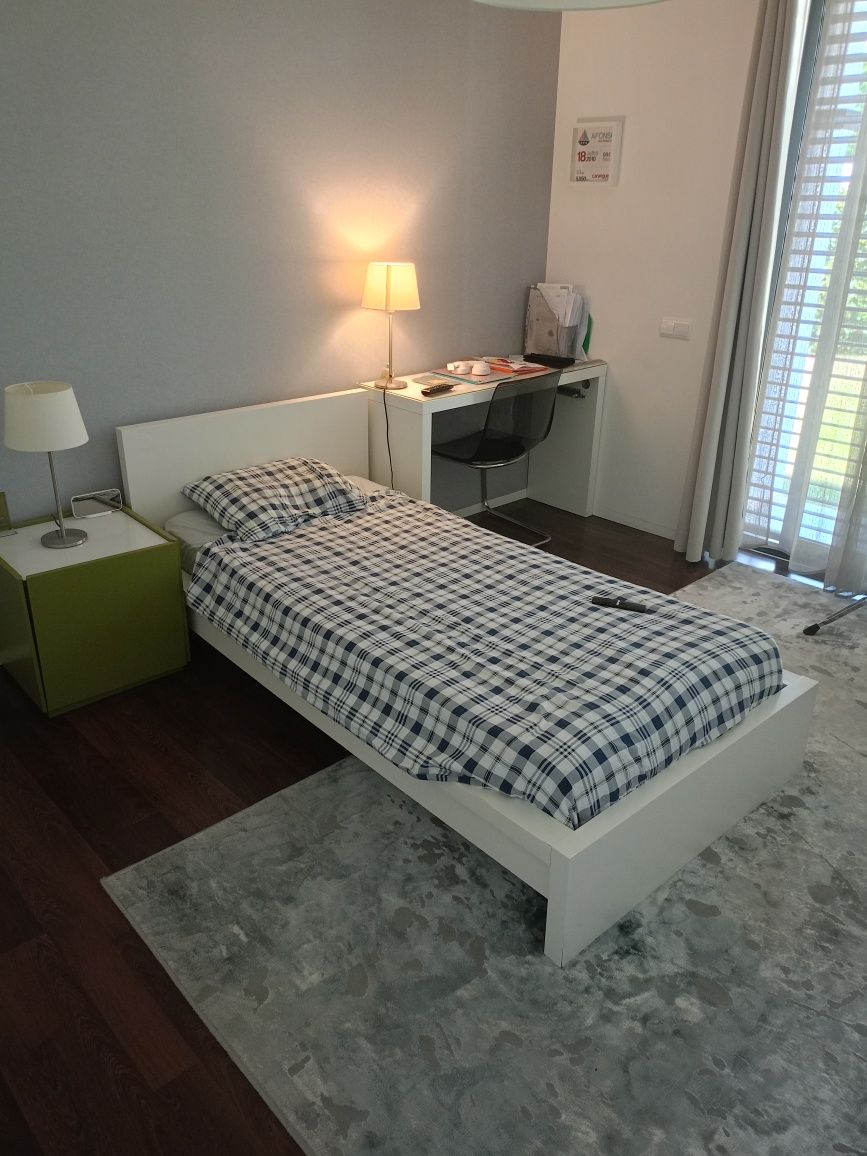 Quarto completo como novo