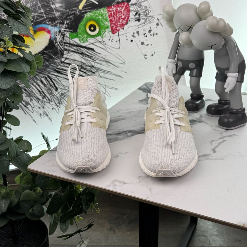 Кросівки Adidas Ultra Boost 42.5 розмір 2084