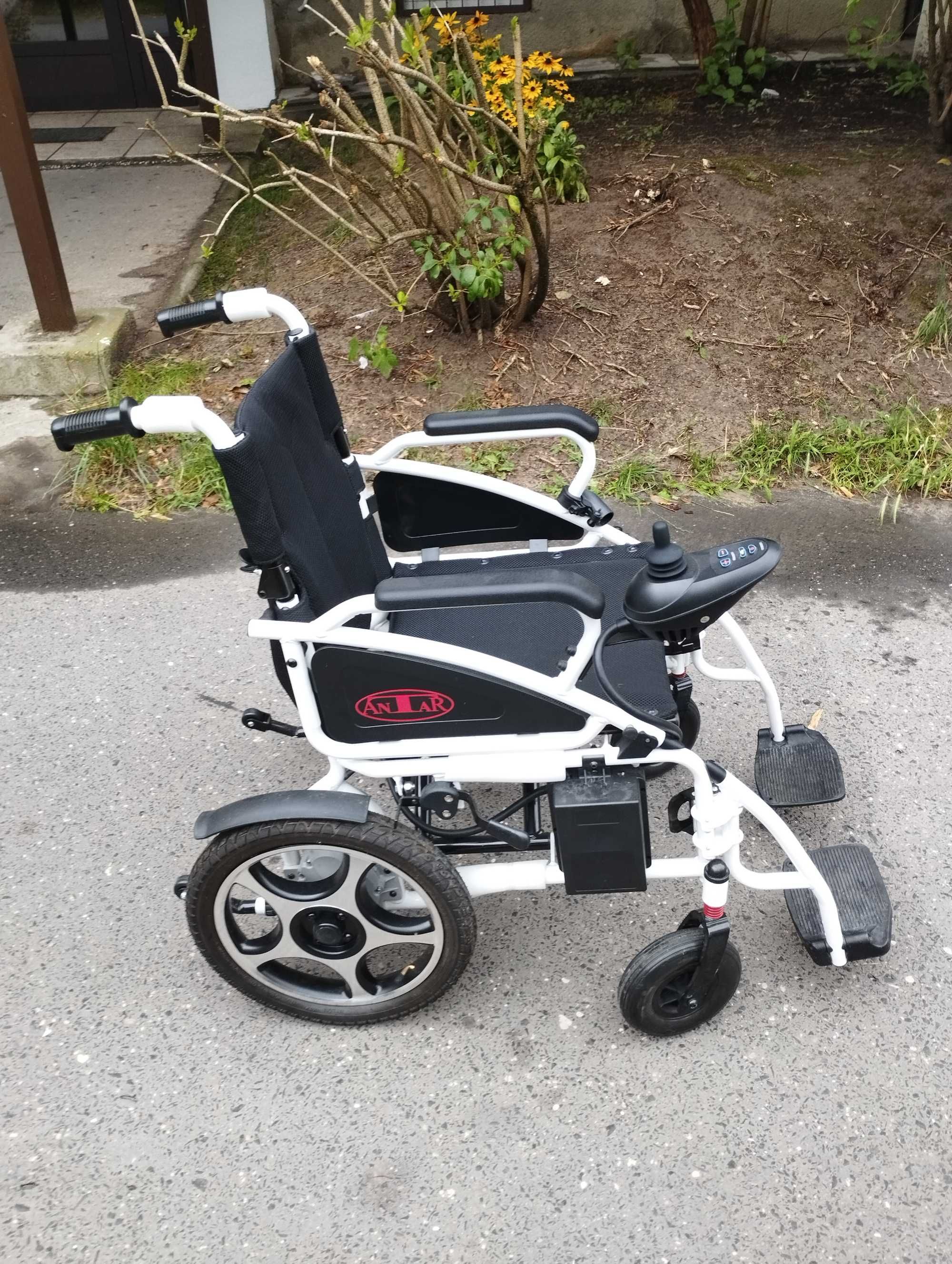 Elektryczny wózek inwalidzki ANTAR