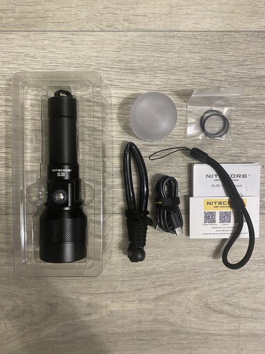 Ліхтар для дайвінгу Nitecore DL30 (USB-C) з акумулятором