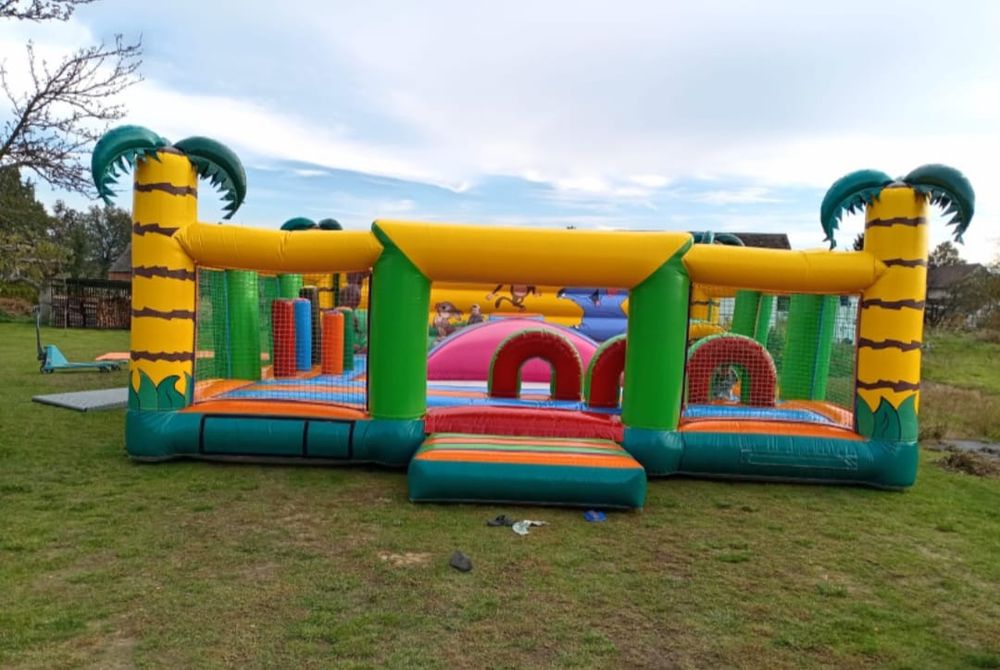 Zjeżdżalnia dmuchana dmuchaniec wipeout plac zabaw