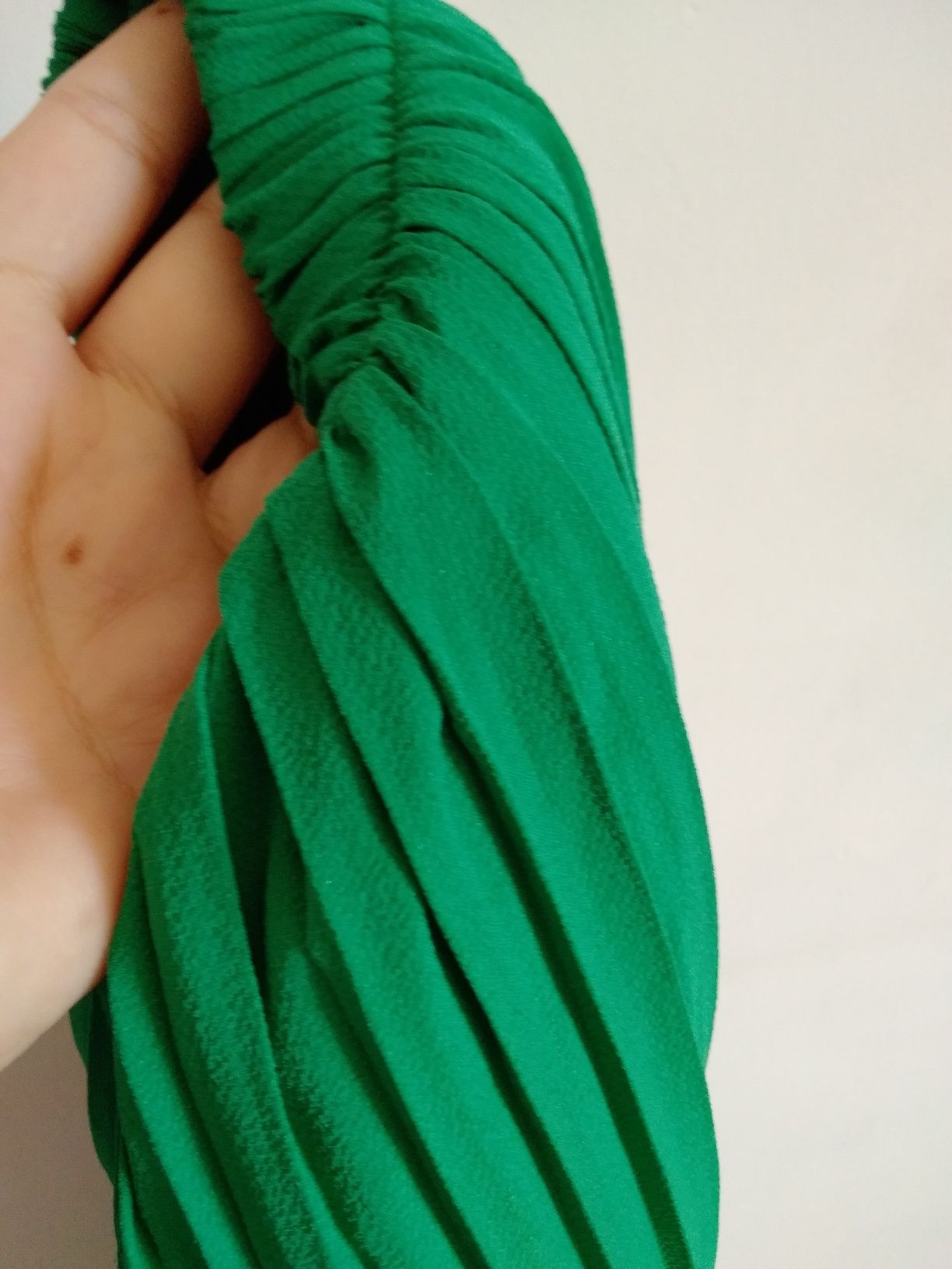 Calças perna larga plissada, TU verde-bandeira