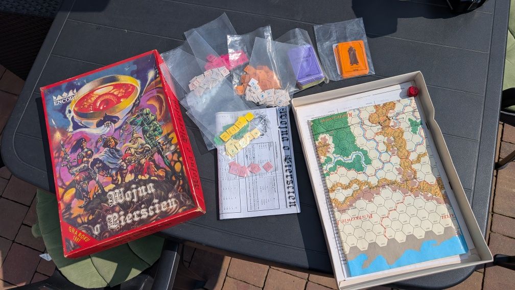 Gra planszowa Wojna o Pierścień Encore Tolkien