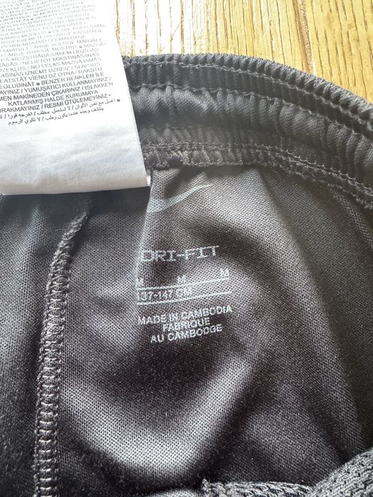 Spodnie Nike dla chlopca na 137-147 cm, dry fit