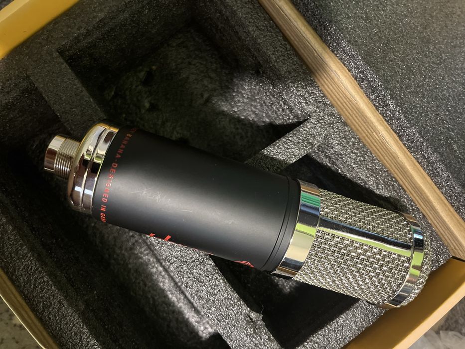 Mikrofon.  hapa monkey , kabel , uchwyt