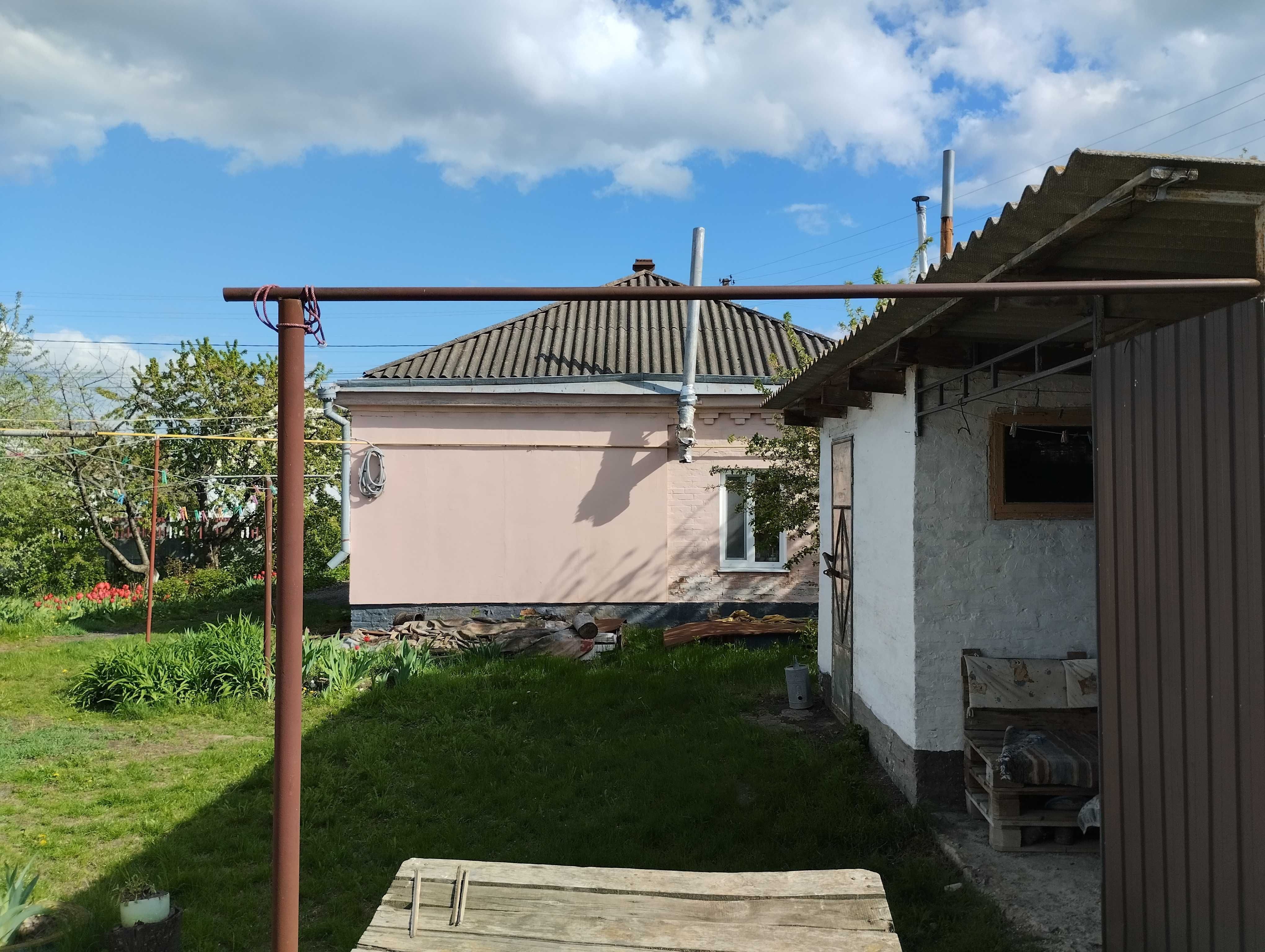 Продам будинок в м. Хорол поблизу центру