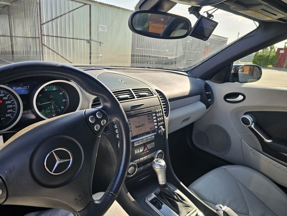 Samochod osobowy mercedes slk amg