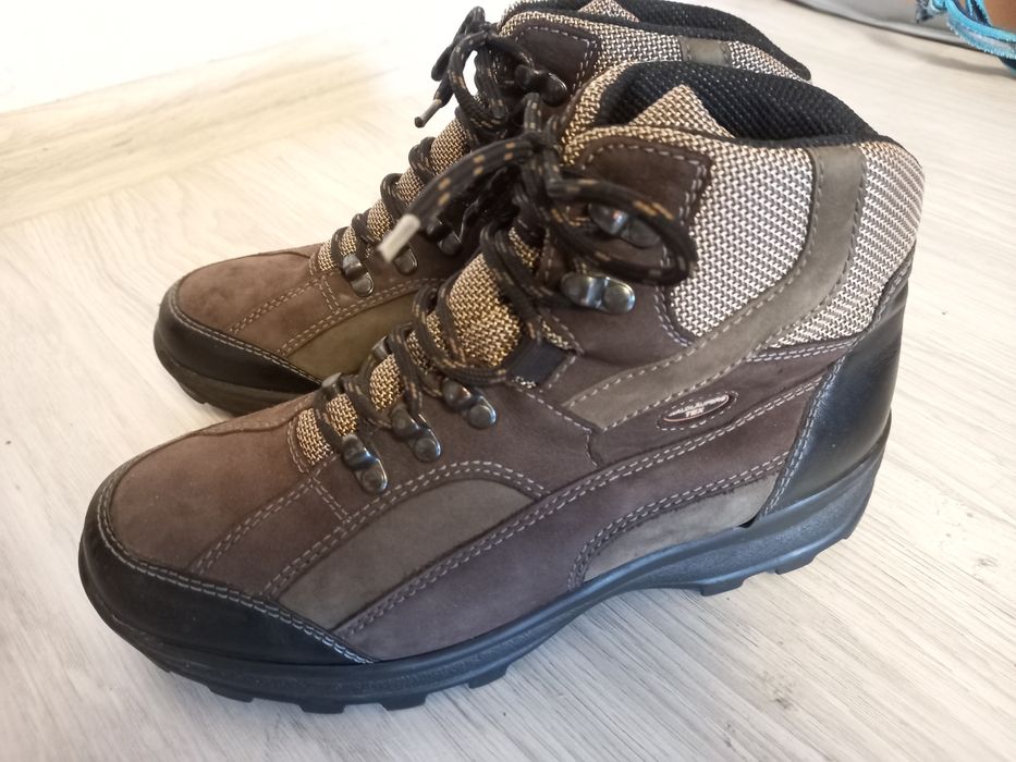 Черевики, кросівки, напівчоботи р.38(натуральна шкіра)