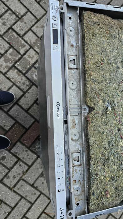 Zmywarka do zabudowy - indesit  60cm