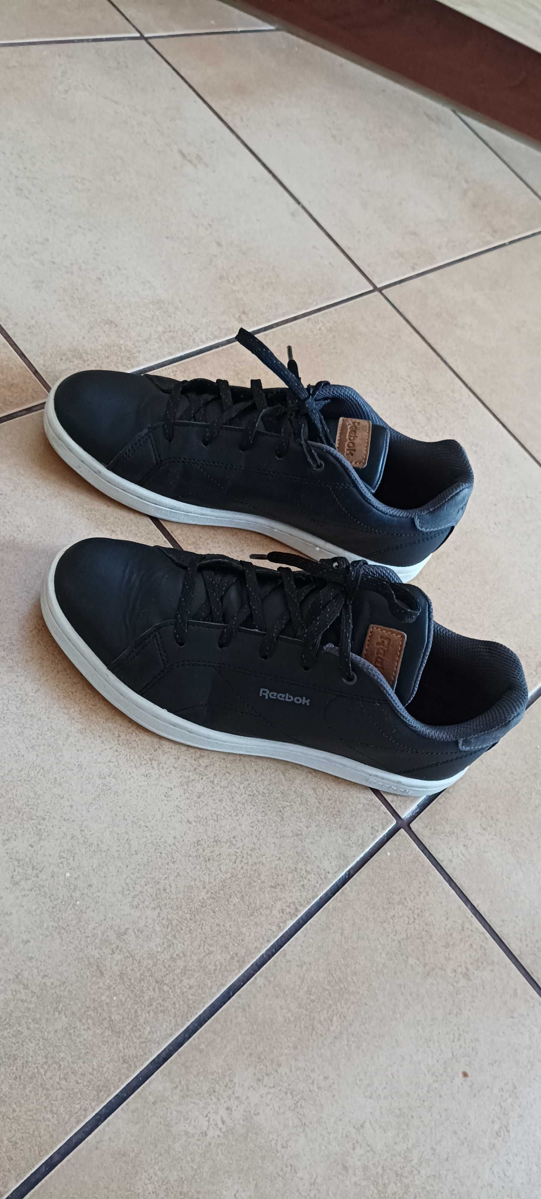 Buty wiosenne trzewiki półbuty Reebok chłopięce rozmiar 38,5cm