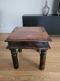 Kwadratowy stolik kolonialny z litego drewna  antyk