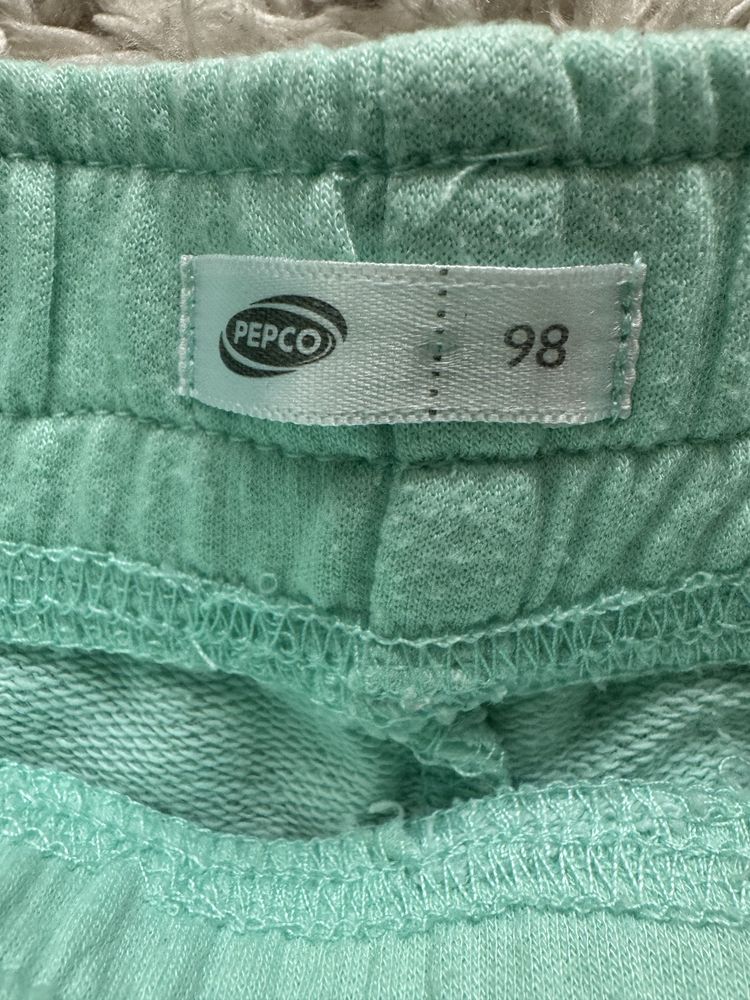 Letnie spodenki dla dziewczynki r.98