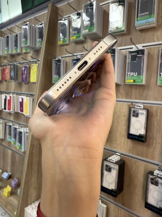 Б/у IPHONE 16Pro Max 512 White Titanium Neverlock Костюшка,5 IGRAND