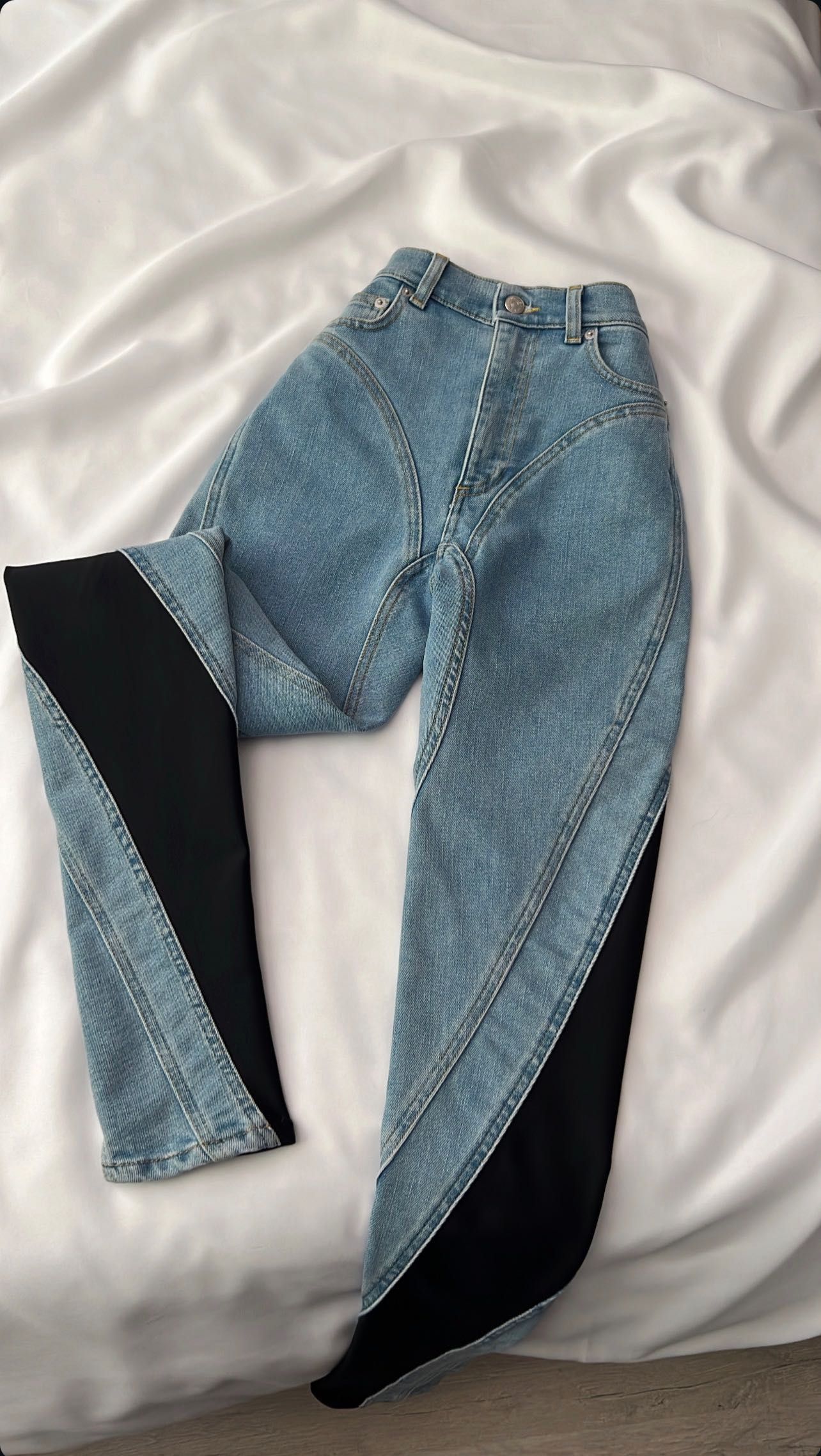 Джинси Mugler x H&M