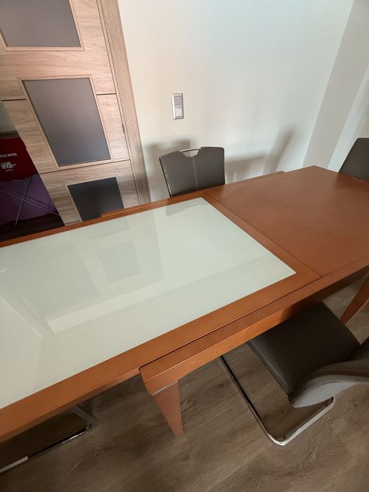 Mesa sala e cadeiras