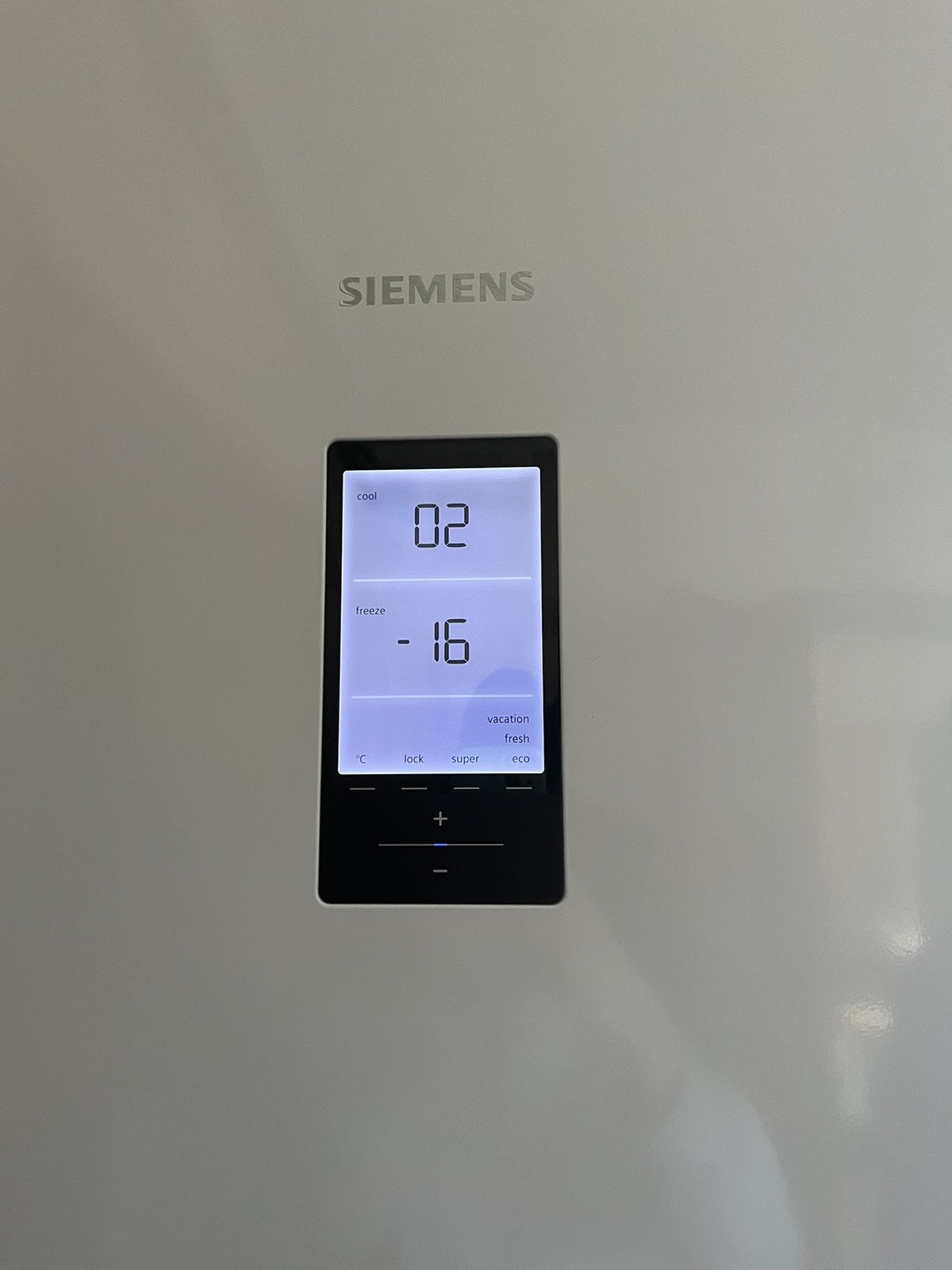 Холодильник Siemens