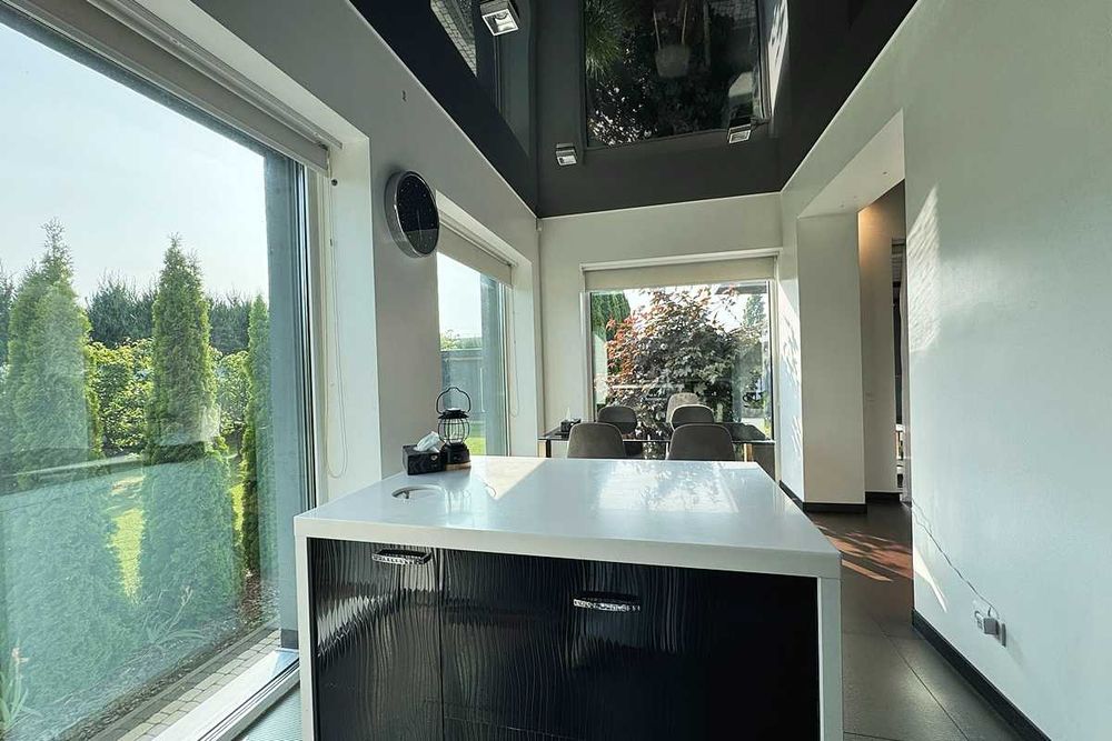 Будинок з ремонтом в стилі Хай-Тек!Мінімальне оформлення!Газ!Телефонуй