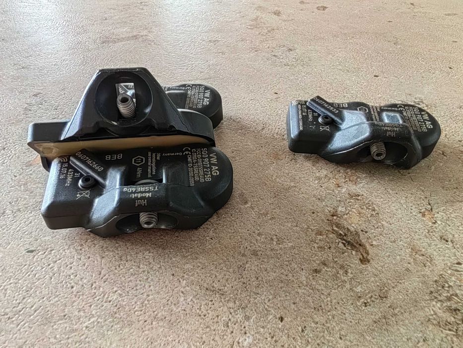 Czujnik ciśnienia w koła TPMS Audi A4 A6 VW Golf Passat Skoda 5Q0