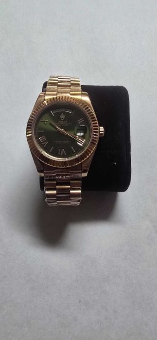 ROLEX Dourado Novo