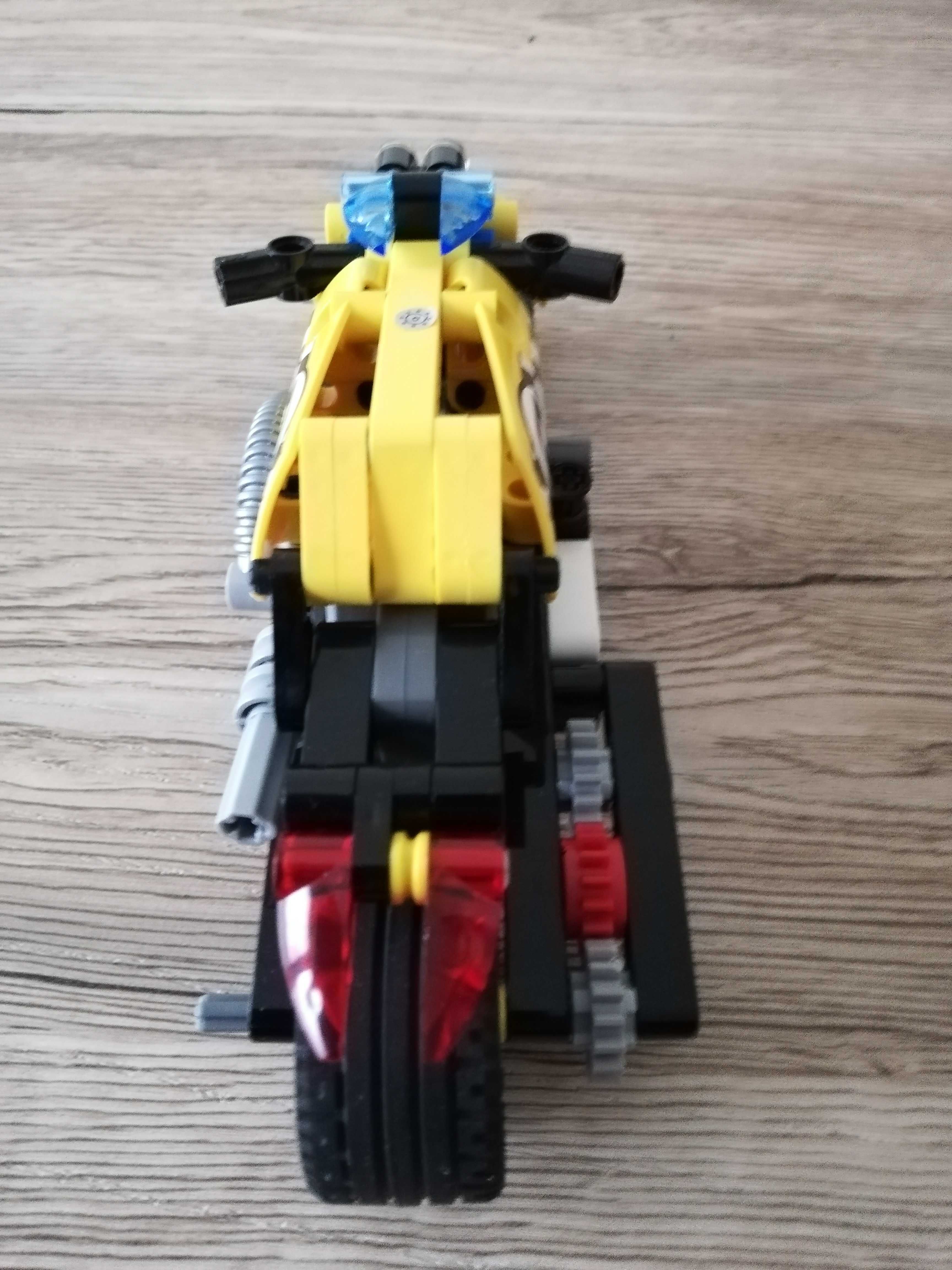 klocki lego technic 42058 kaskaderski motocykl