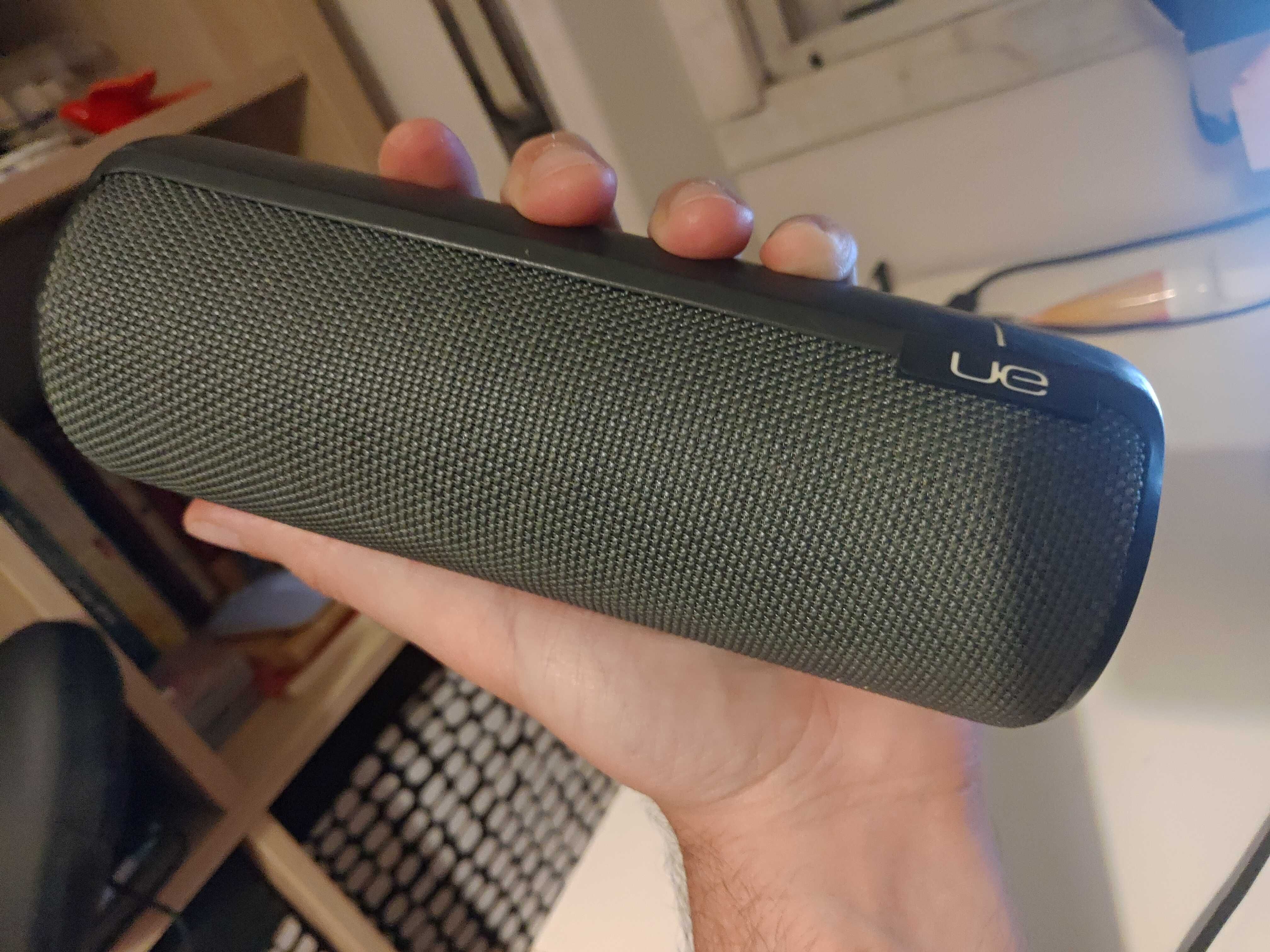 Ultimate Ears UE BOOM 2 Bluetooth Speakers - Preto