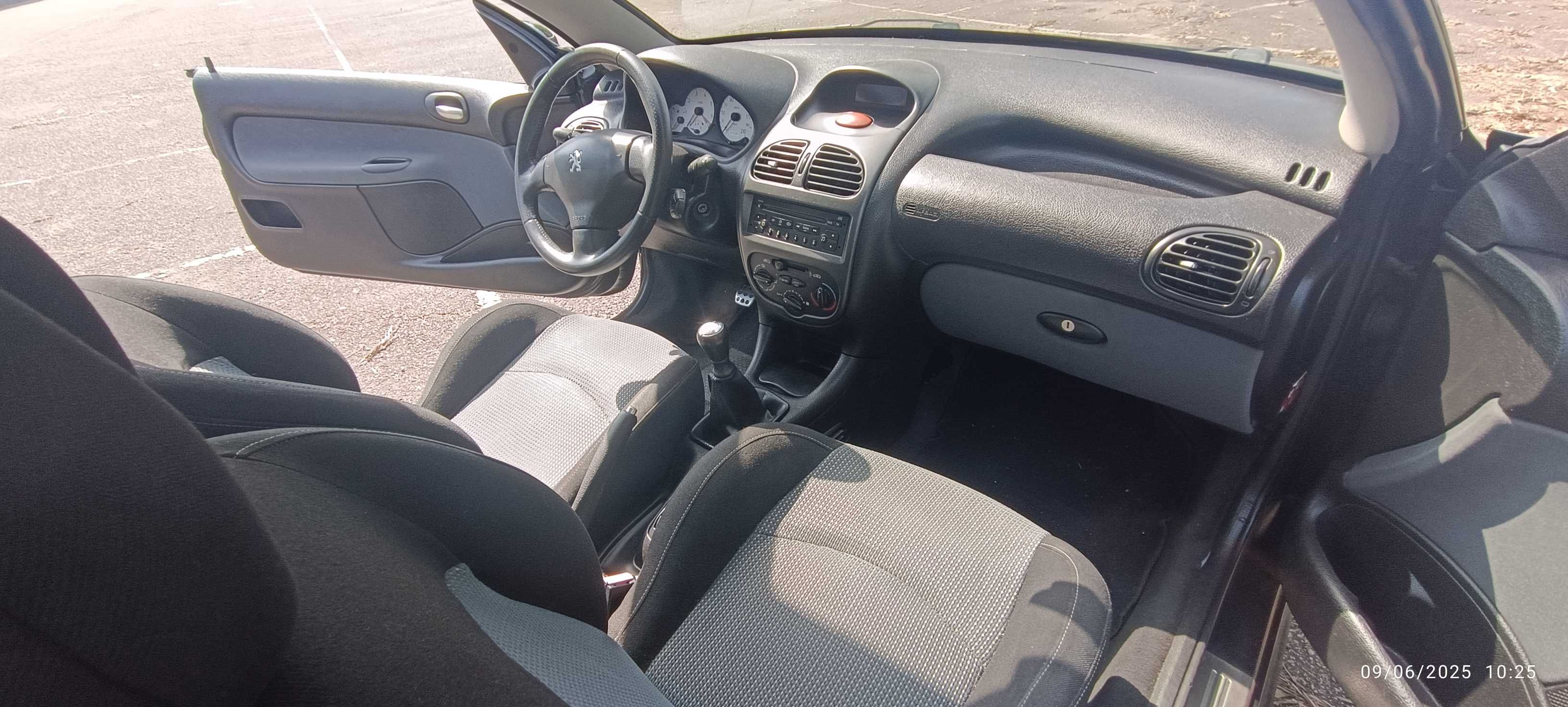 Peugeot 206cc 110cv