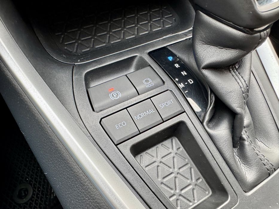 Toyota Rav 4 Active Official