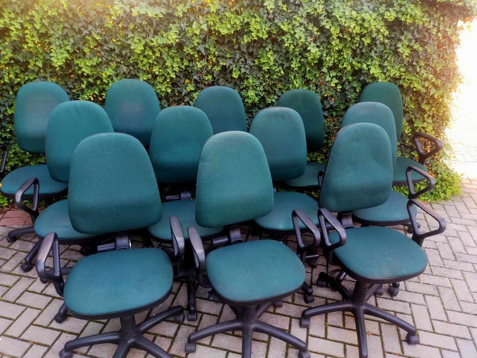 Fotel krzesło biurowe obrotowe na kółkach regulacja wysokości