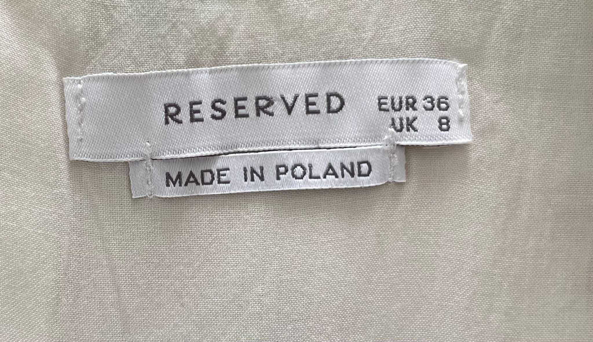Sukienka letnia na ramiączkach.