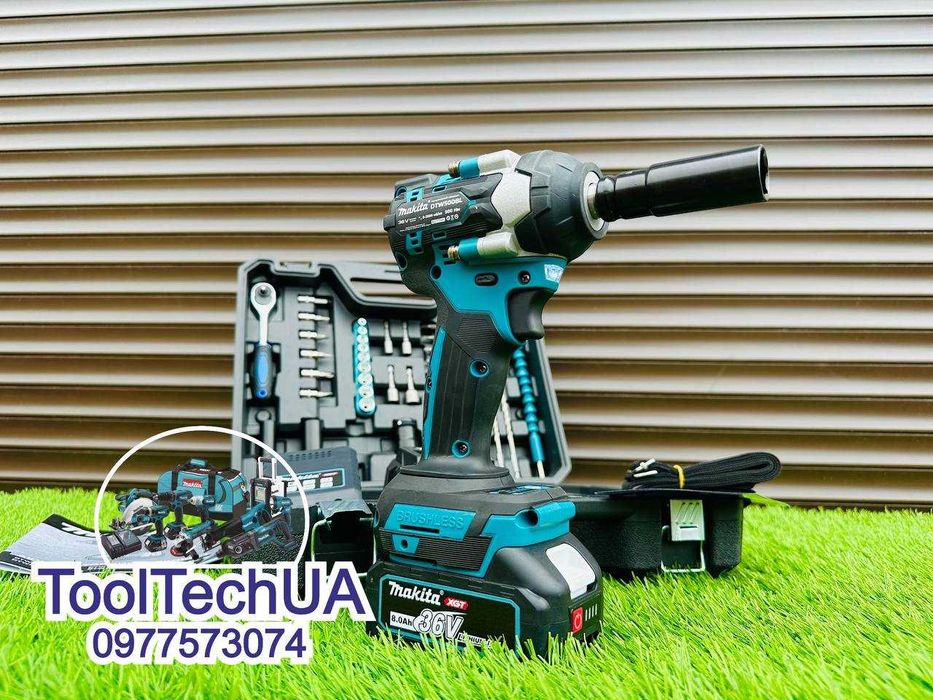 Безщітковий Гайкокрут з набором розхідника Макіта DTW500 XGT 1/2 36В8А