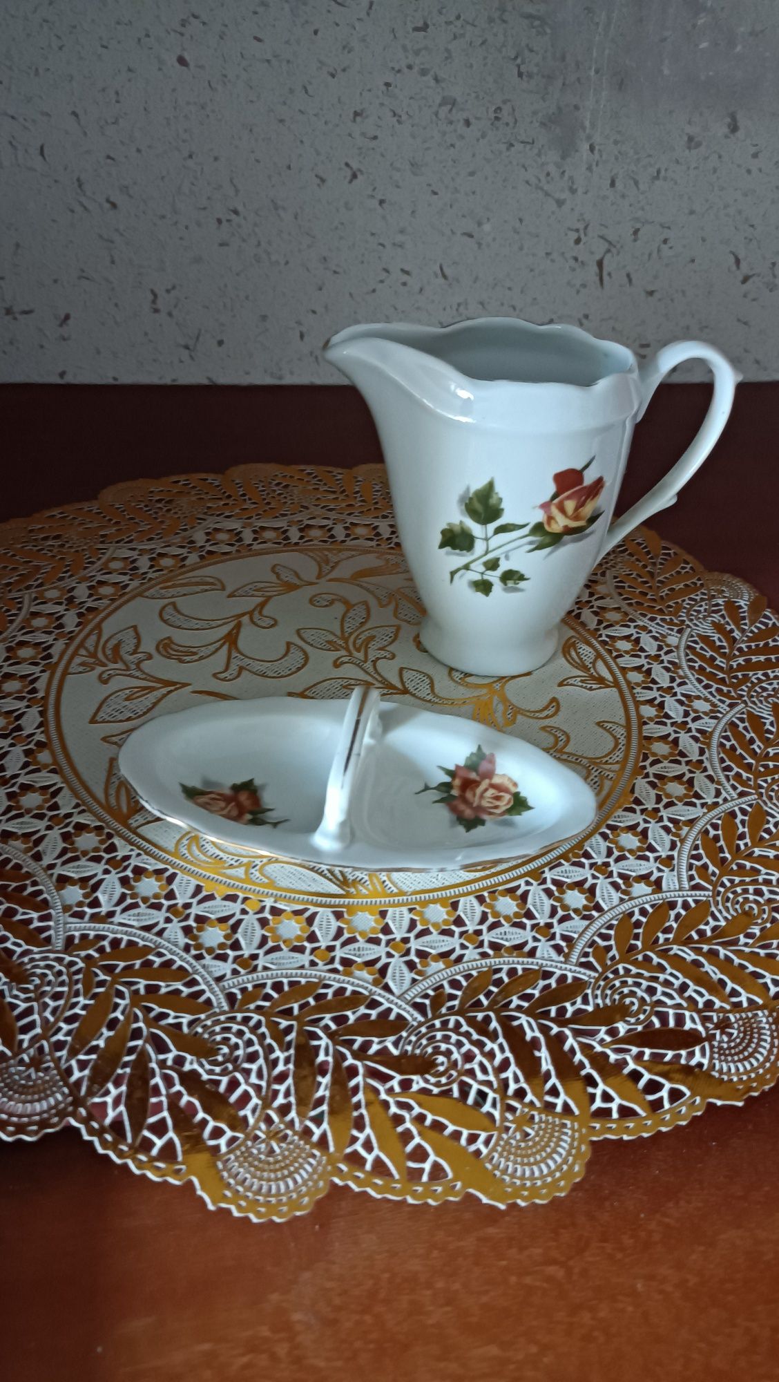 Dwojaczek na przyprawy i dzbanuszek porcelana z Ćmielowa