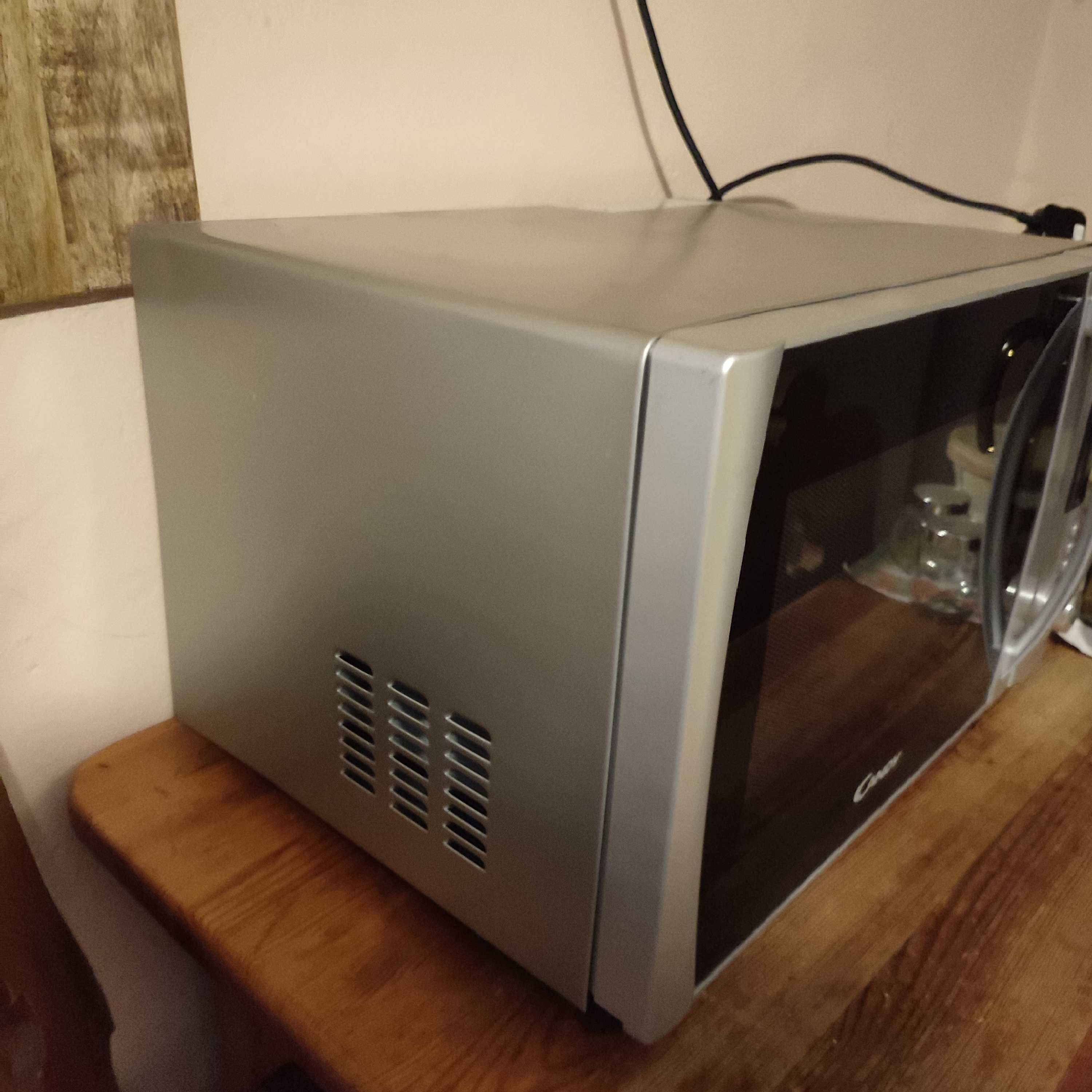 Mikrofalówka Candy CMX30DS grill 30l duża mocna 900/1000w