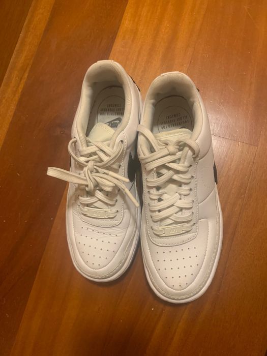 Sapatilhas Nike em bom estado