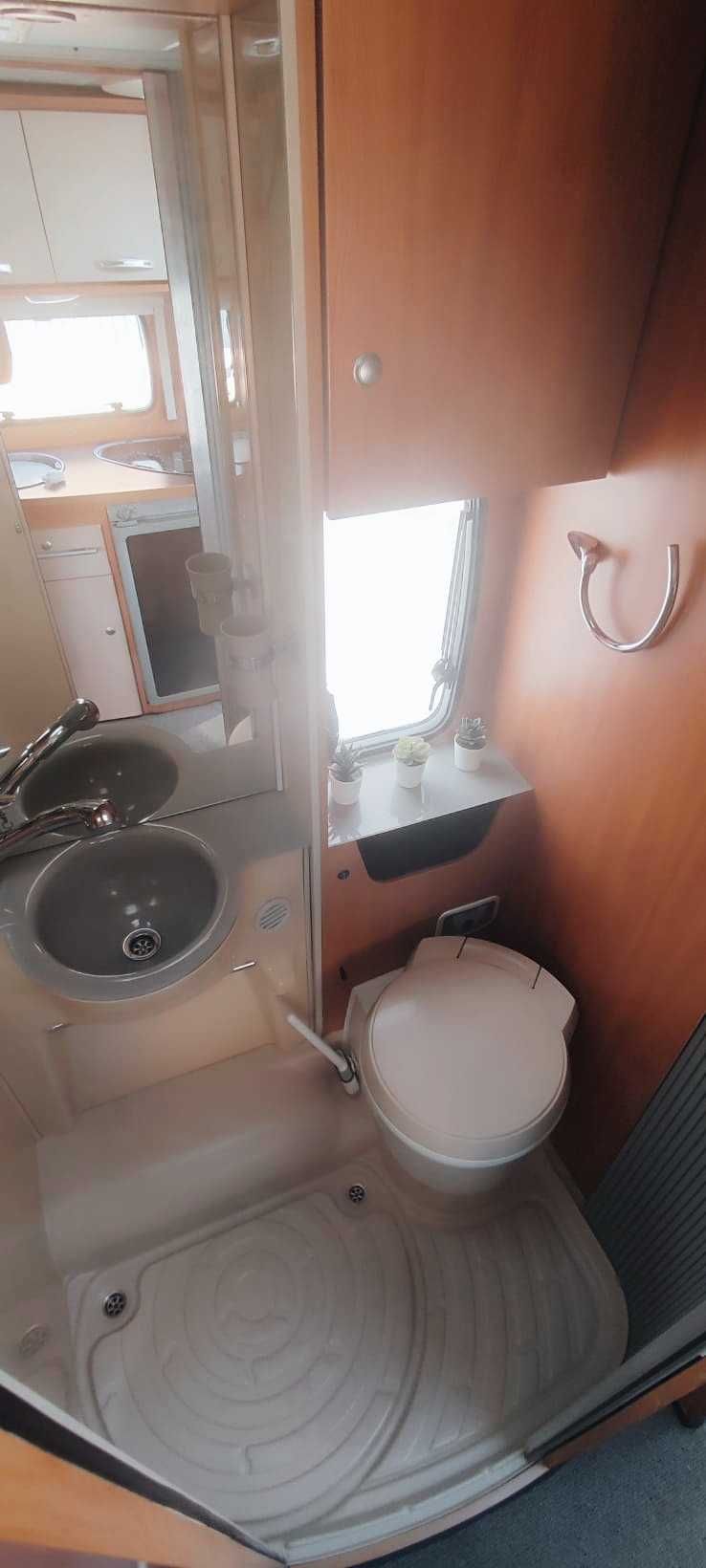Autocaravana cama central Challenger