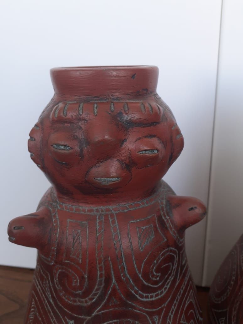 Jarros em cerâmica provenientes de tribo indígena brasileira, 30cm