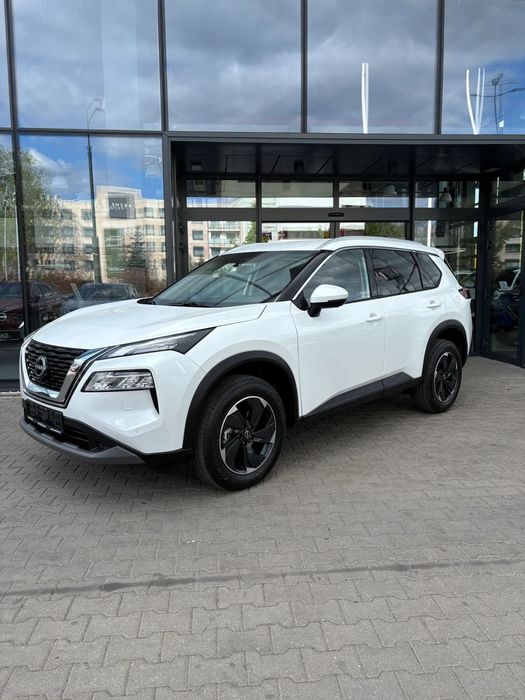 Nissan X-Trail zarejestrowane demo bez przebiegu