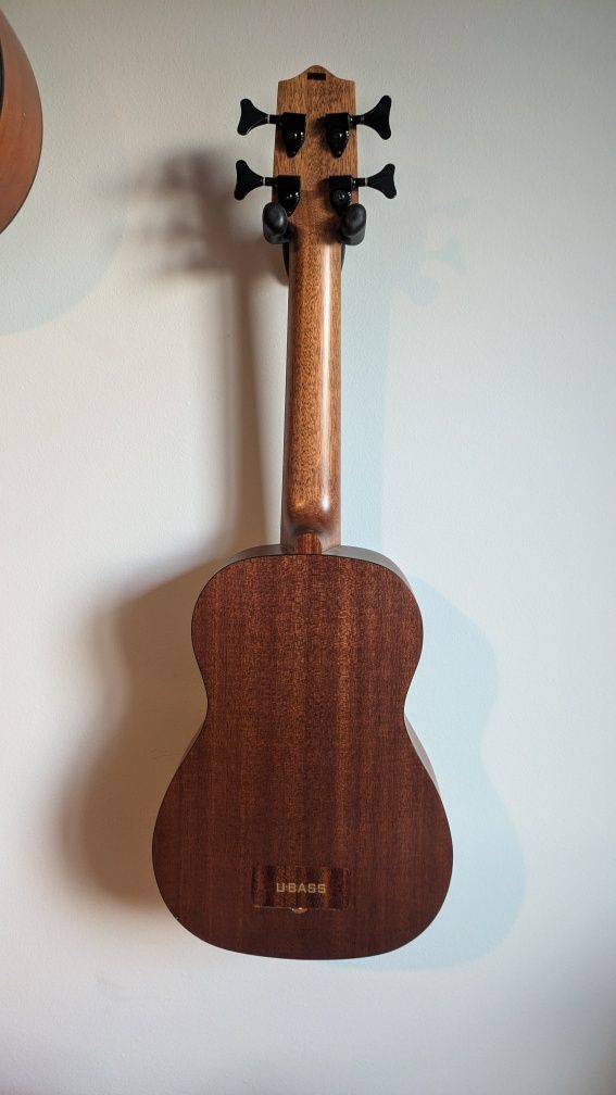 Baixo Ukulele Fretless Electro-Acustico Kala + cordas novas