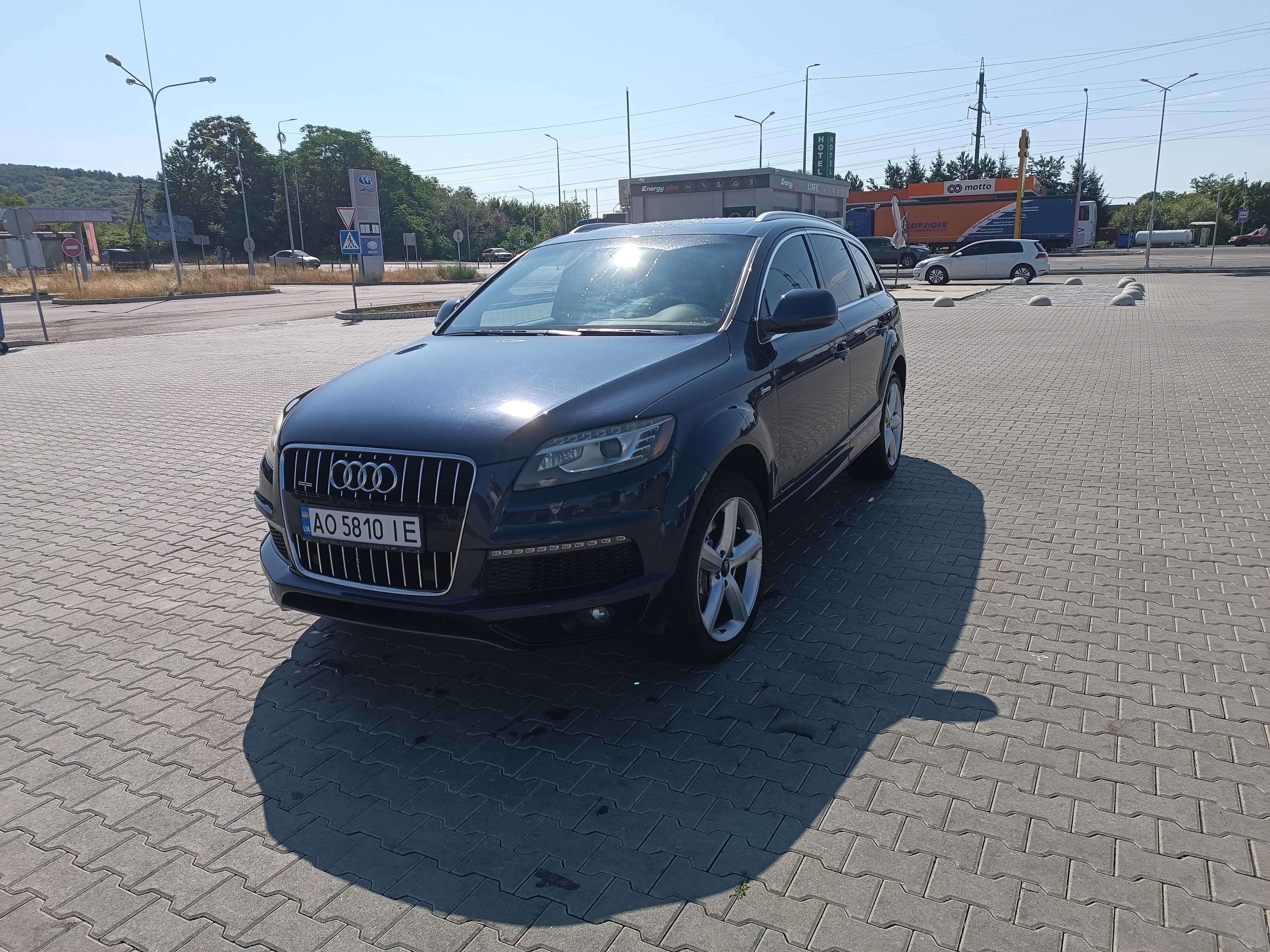 Aydi q7 3.0 бензин. qvatro