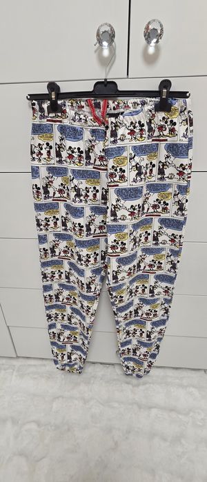 Dres, piżama dla fanów Myszki Miki
