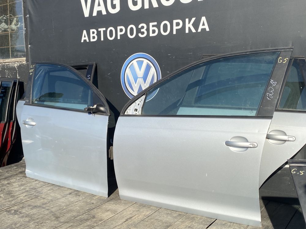 Дверка передня задня Гольф 5, 6 Джета універсал Golf 5, 6 Jetta