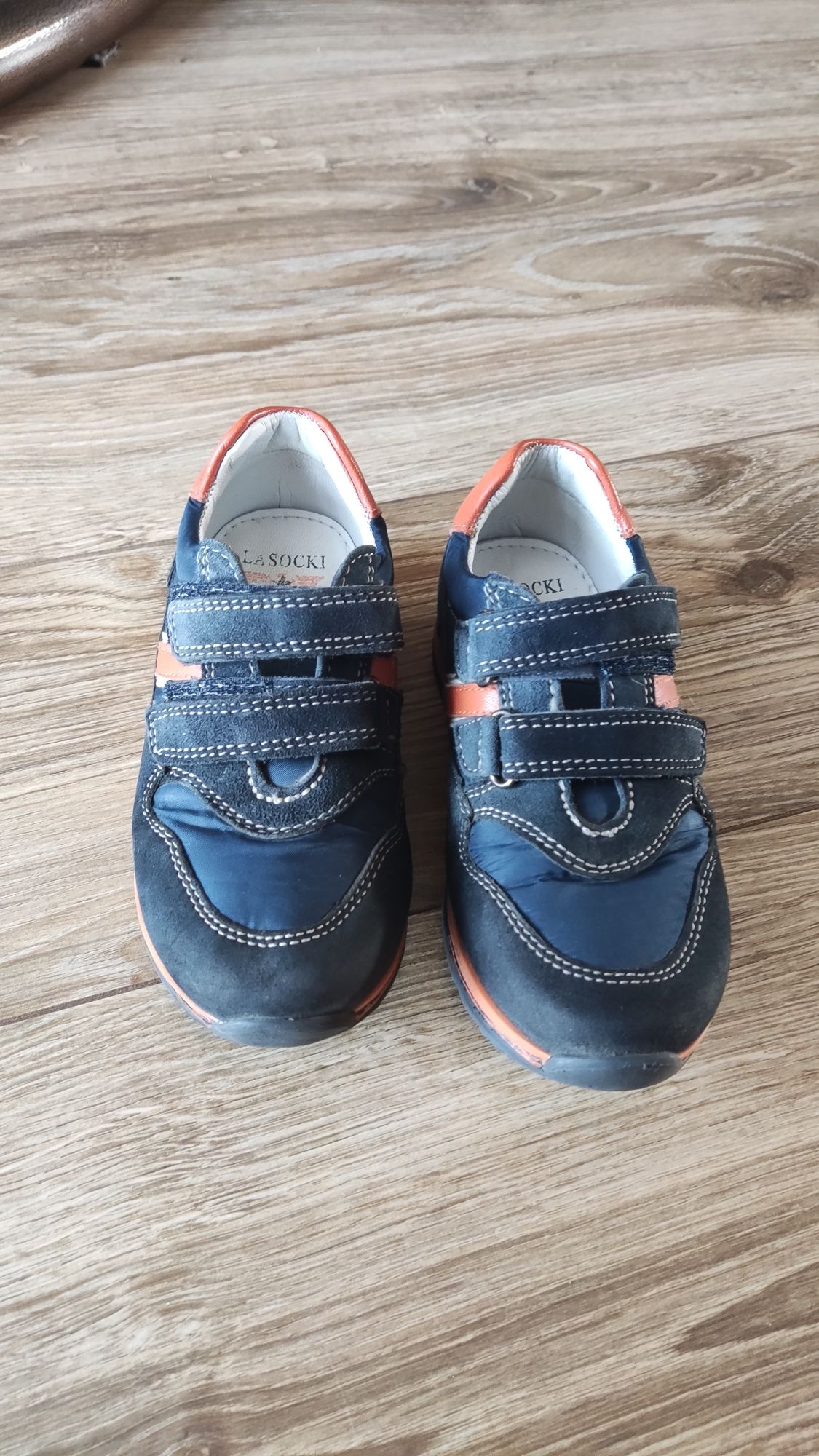 Skórzane sneakersy Lasocki kids granatowe rozm.  26
