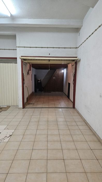 Garagem box, com mezanine