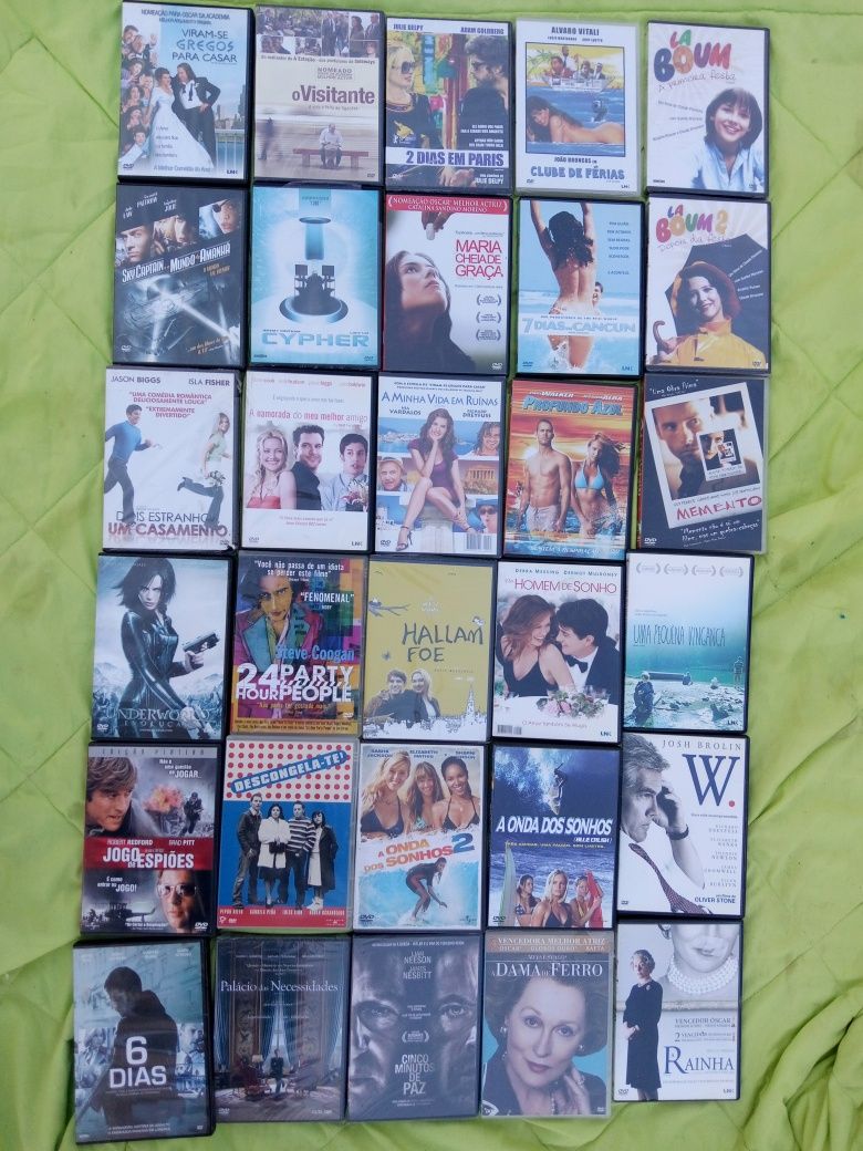 30 DVDs incluindo seis dias