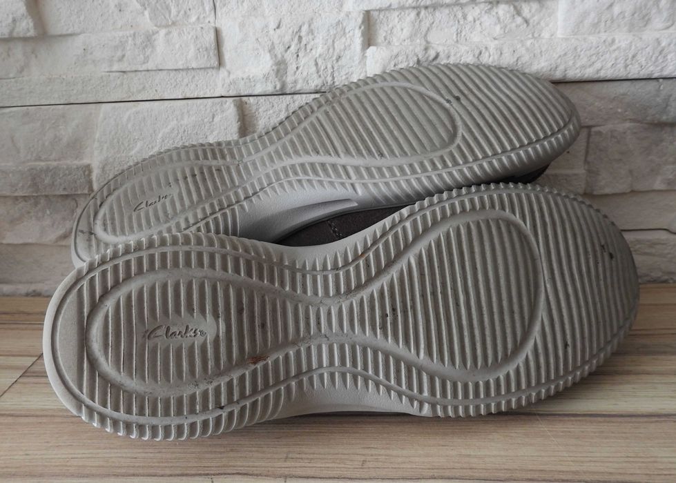 Clarks skórzane lekkie mokasyny 28 cm